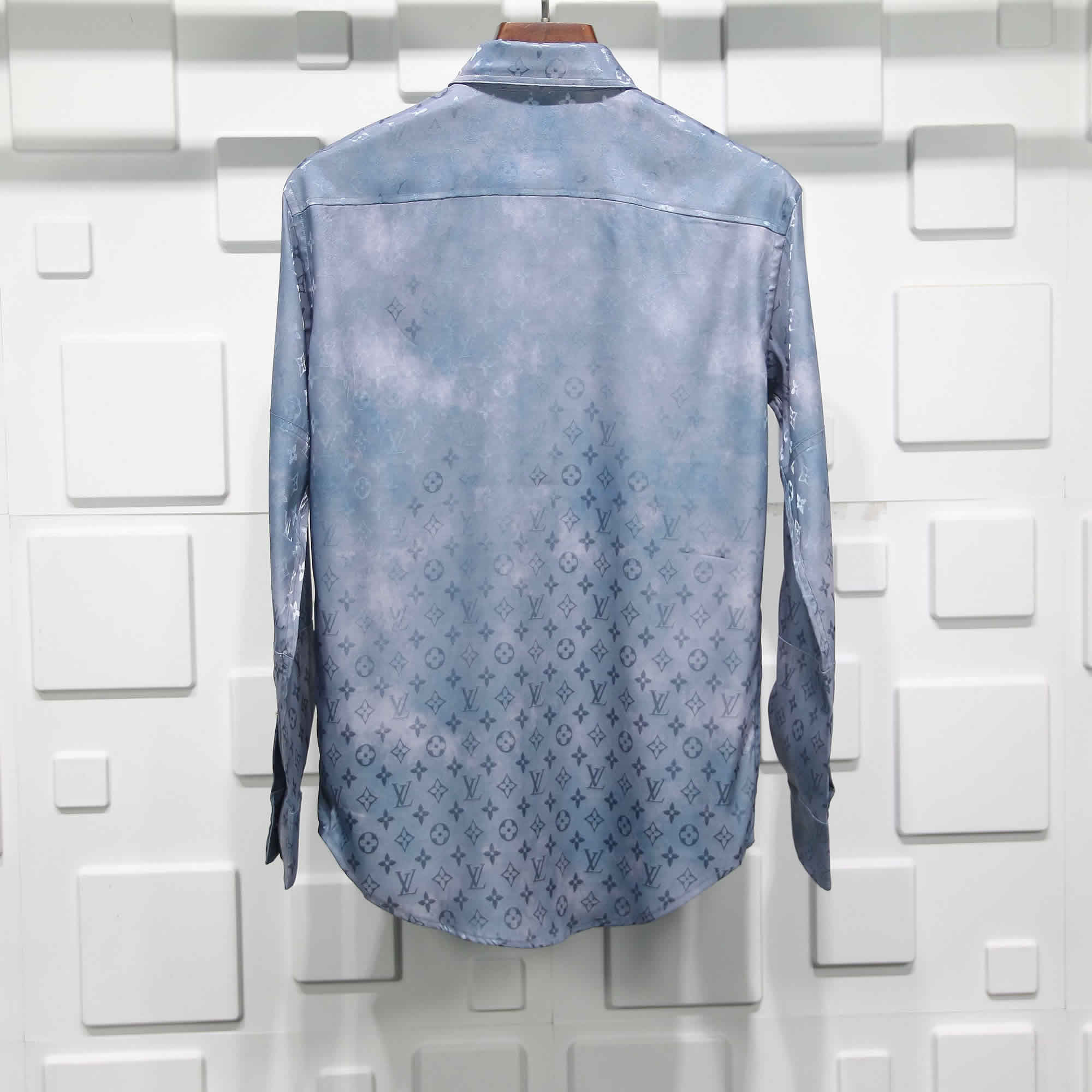 Louis Vuitton Silk Shirt 2 - www.kickbulk.co