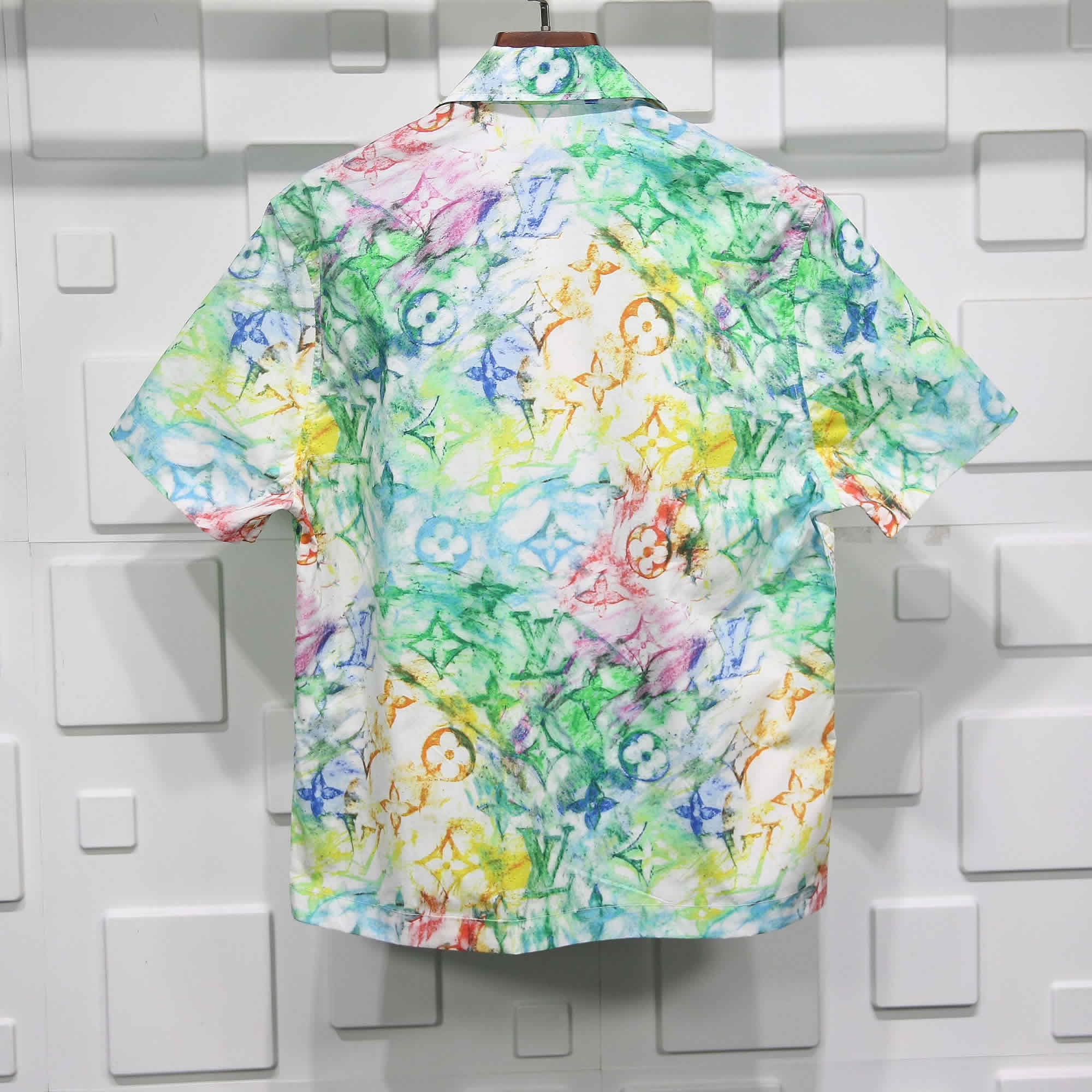 Louis Graffiti Shirt 2 - www.kickbulk.co