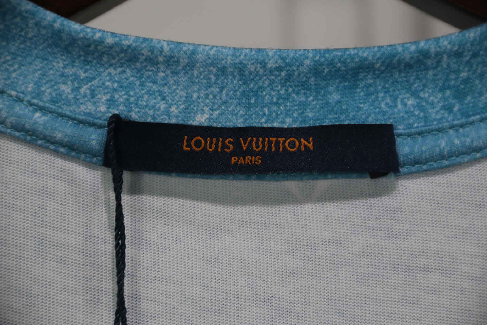 Louis Vuitton Blue White Gradient T Shirt Vccm07 10 - www.kickbulk.co