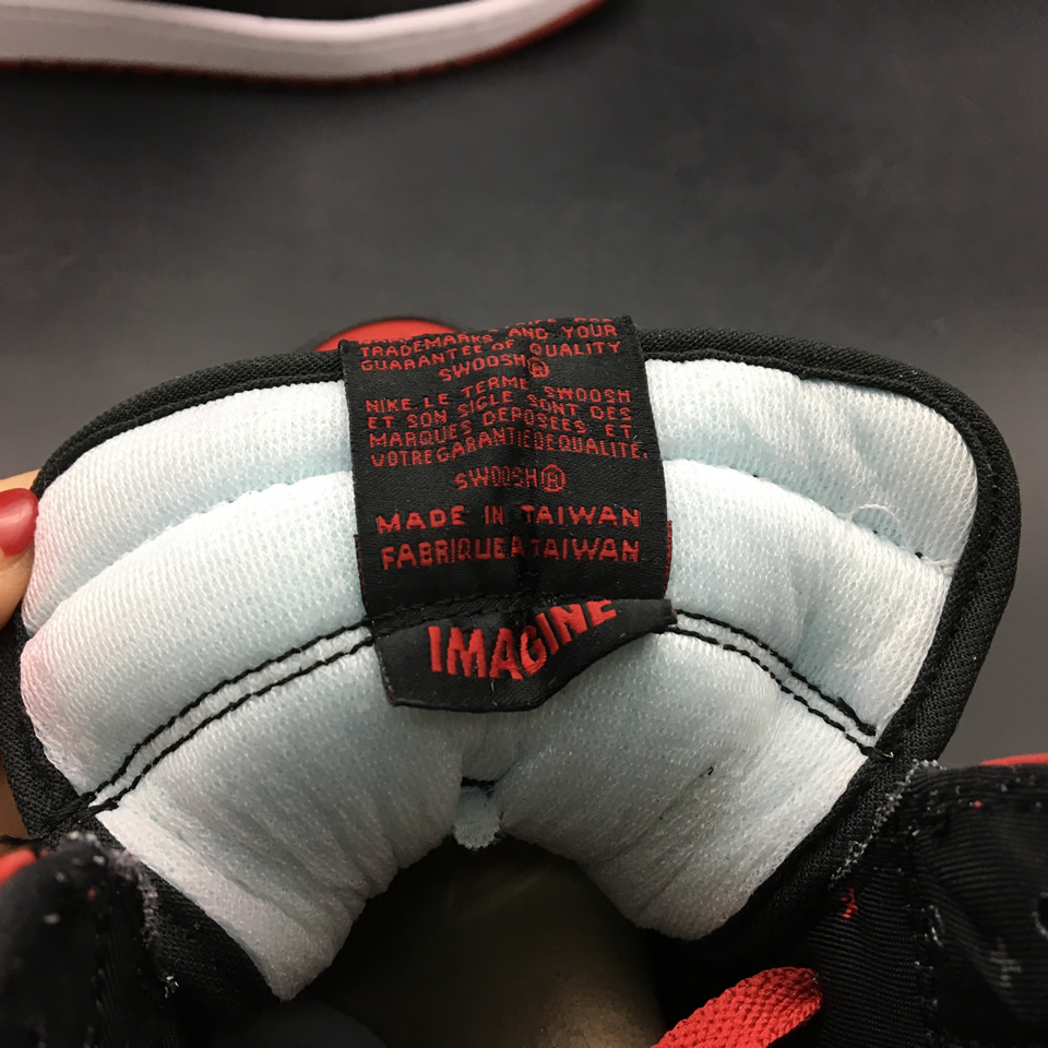 Nike Air Jordan 1 banned AJ1 432001 001 7