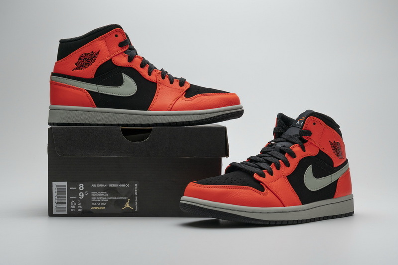 Nike Air Jordan 1 Black Cone 554724 062 3 - www.kickbulk.co