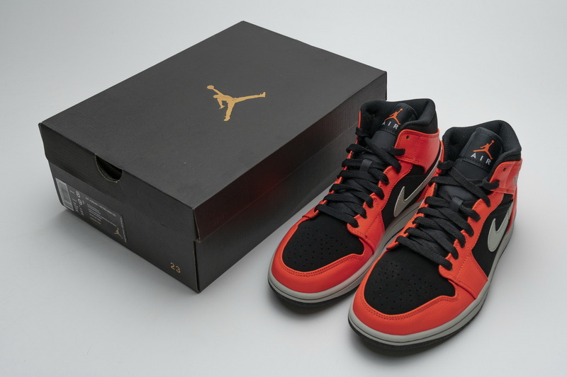 Nike Air Jordan 1 Black Cone 554724 062 4 - www.kickbulk.co