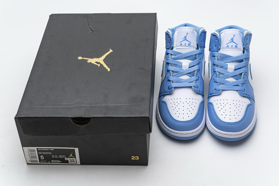 Nike Air Jordan 1 Retro Mid Unc University Blue 554724 106 4 - www.kickbulk.co