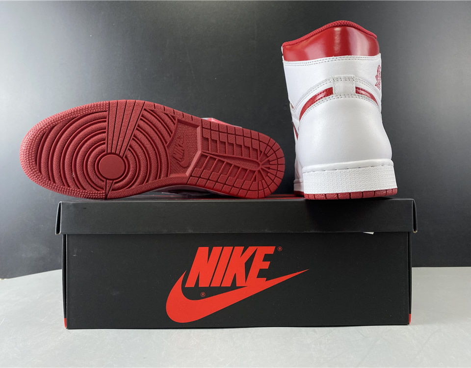 Air Jordan 1 Retro High Og Metallic Red 555088 103 20 - www.kickbulk.co