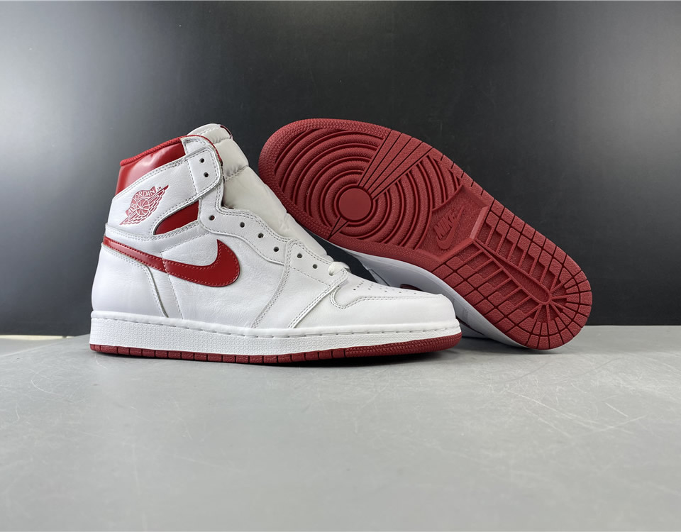 Air Jordan 1 Retro High Og Metallic Red 555088 103 22 - www.kickbulk.co