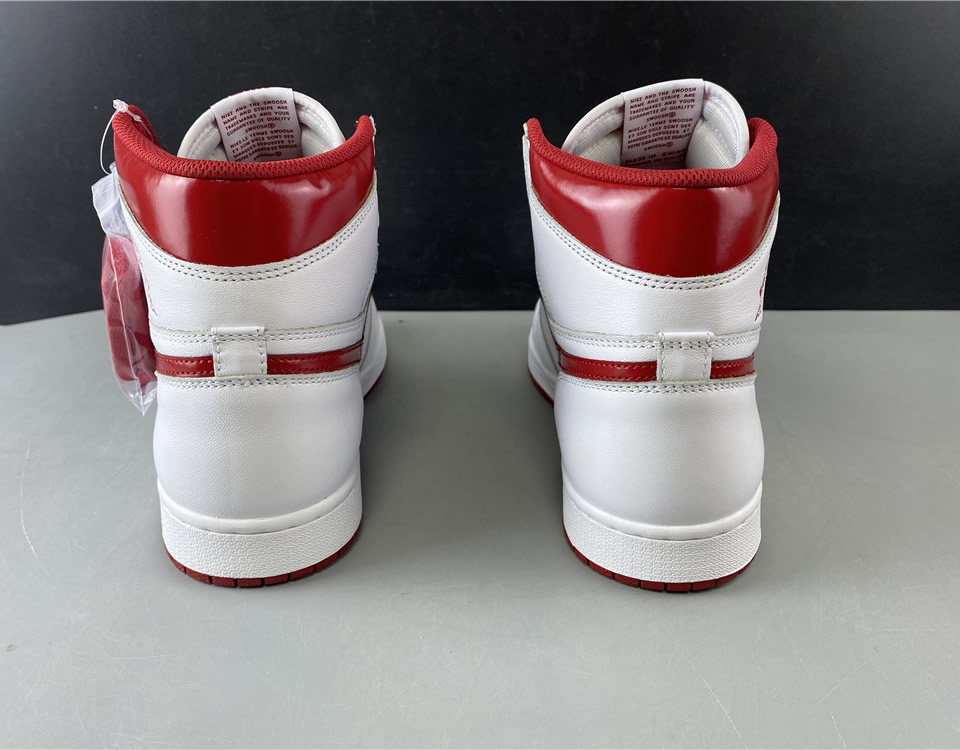 Air Jordan 1 Retro High Og Metallic Red 555088 103 25 - www.kickbulk.co