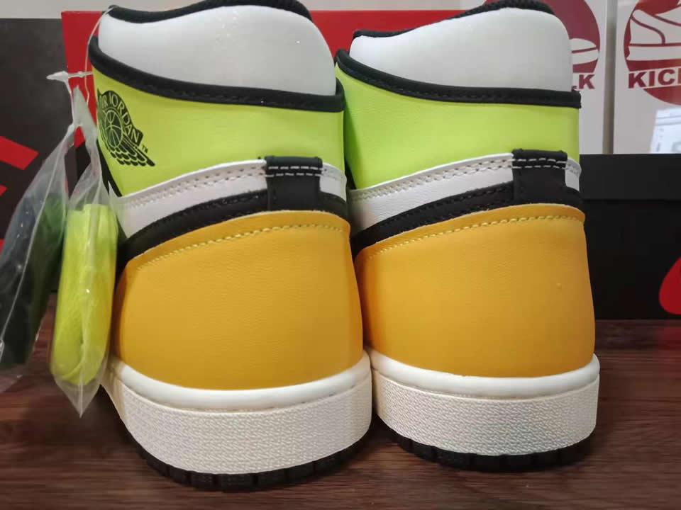 Nike Air Jordan 1 Retro High Og Volt Gold 555088 118 10 - www.kickbulk.co