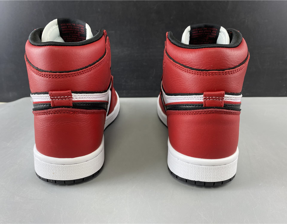 Air Jordan 1 Retro High Og Bloodline 2.0 555088 129 24 - www.kickbulk.co