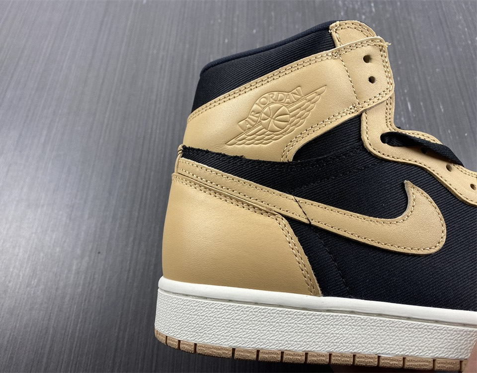 Air Jordan 1 Retro High Og Heirloom 555088 202 12 - www.kickbulk.co