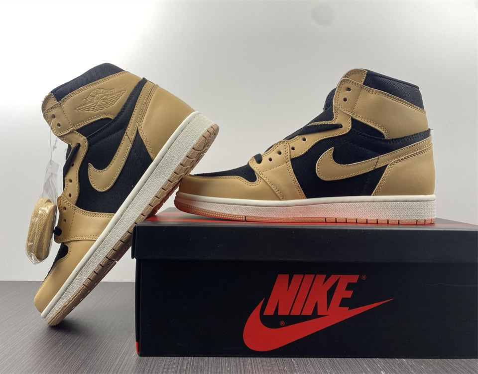 Air Jordan 1 Retro High Og Heirloom 555088 202 7 - www.kickbulk.co