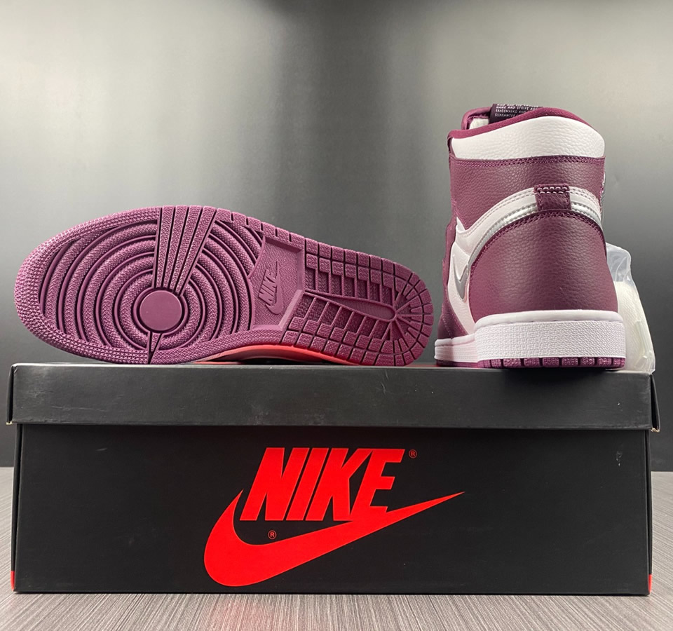 Air Jordan 1 Retro High Og Bordeaux 555088 611 24 - www.kickbulk.co