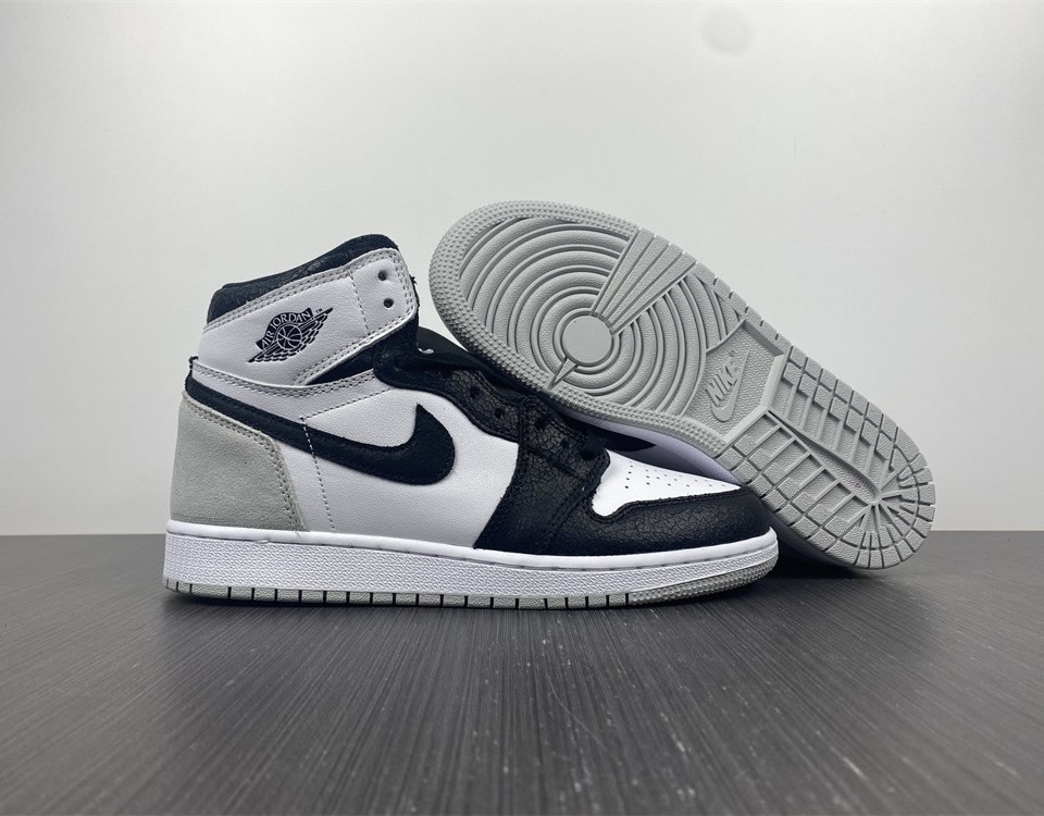 Air Jordan 1 High Og Stage Haze 575441 108 3 - www.kickbulk.co