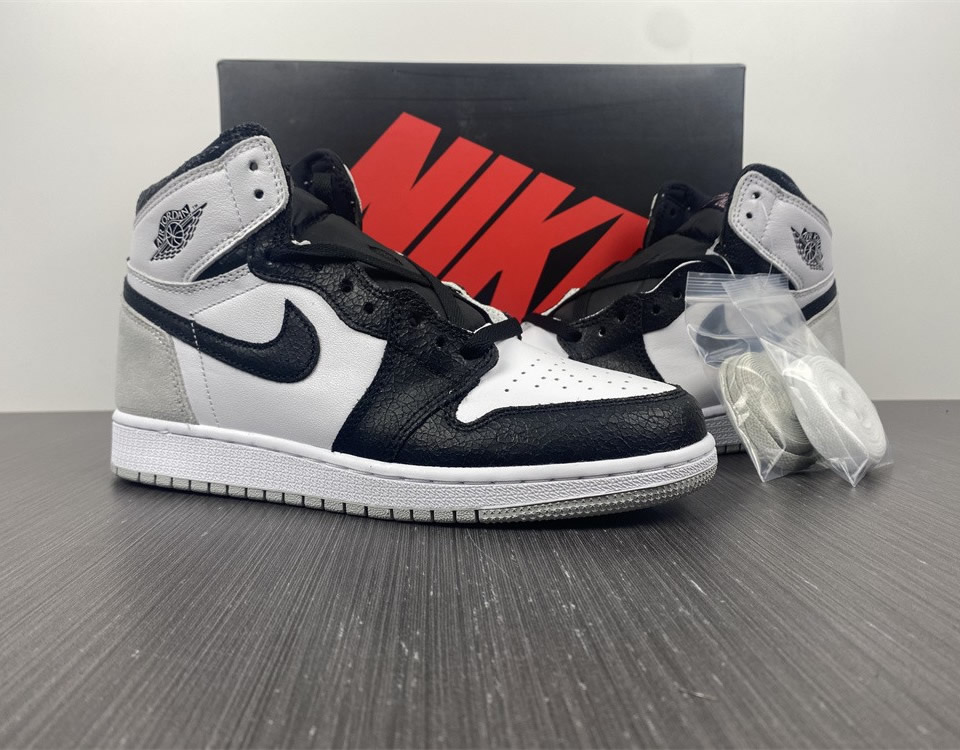 Air Jordan 1 High Og Stage Haze 575441 108 5 - www.kickbulk.co