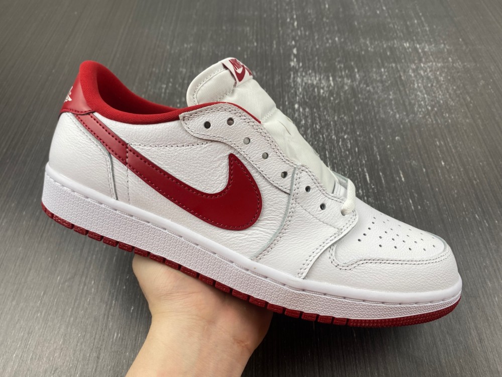 Air Jordan 1 Retro Low Og Varsity Red 2015 705329 101 10 - www.kickbulk.co