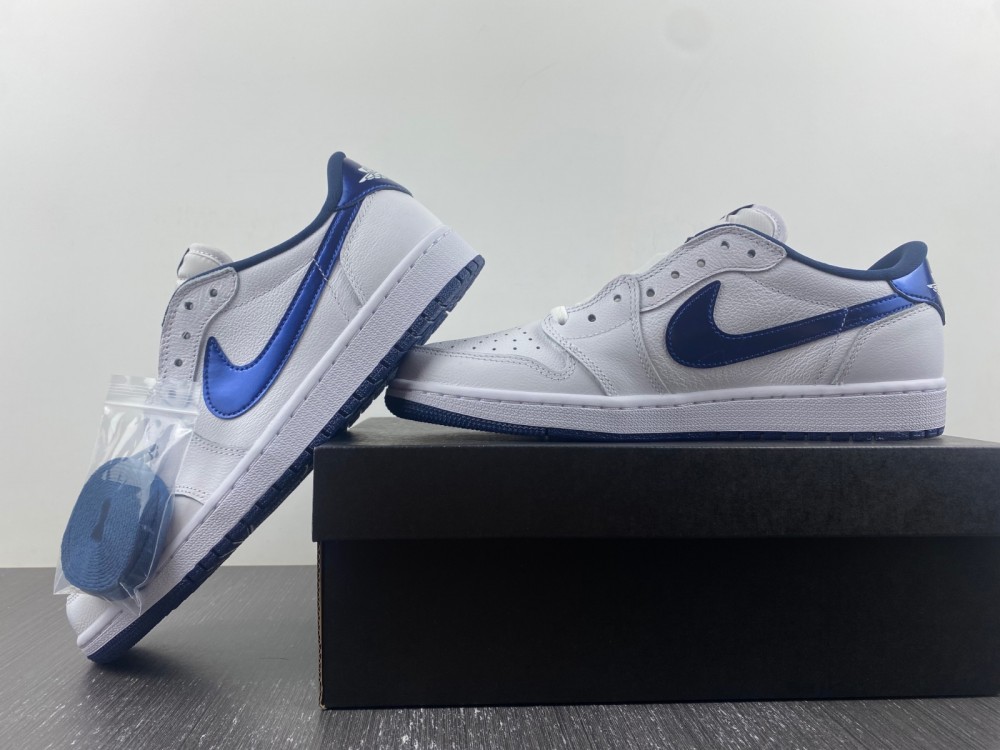 Air Jordan 1 Low Retro Og Midnight Navy 705329 106 11 - www.kickbulk.co