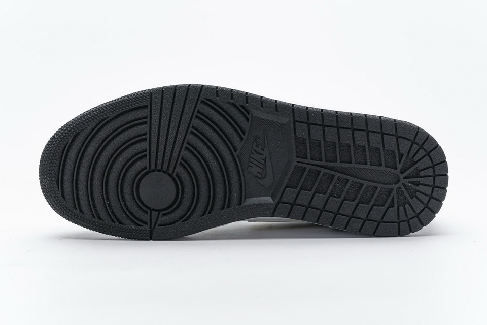 Nike Air Jordan 1 Mid Gold Patent Leather 852542 007 9 - www.kickbulk.co