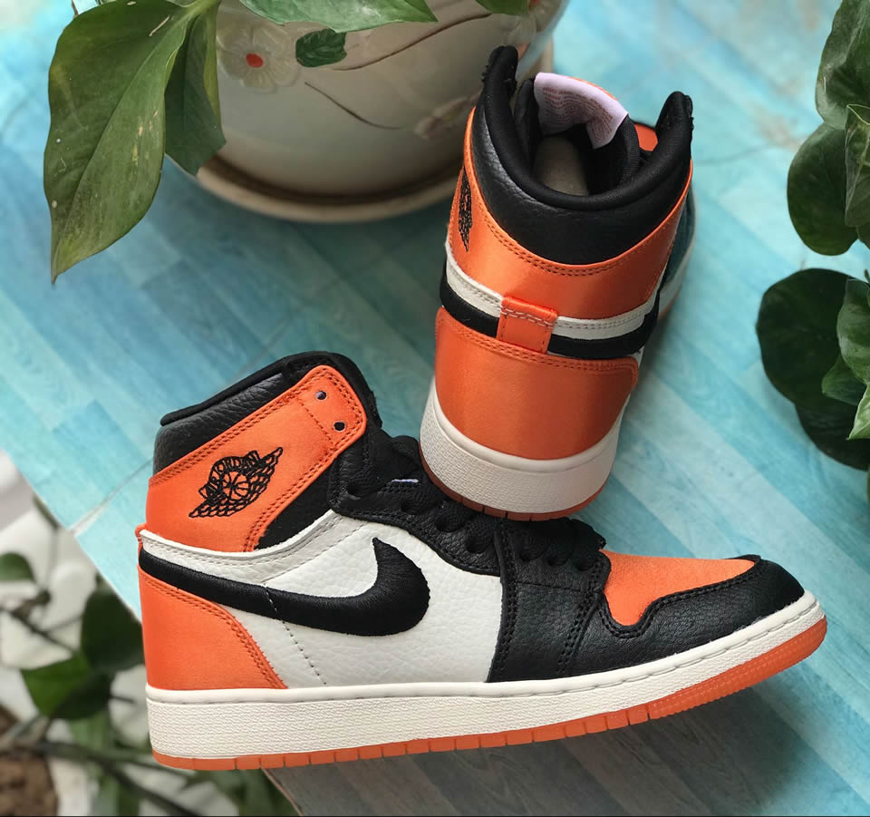 Nike Air Jordan 1 Retro High Satin Shattered Backboard Av3725 010 20 - www.kickbulk.co