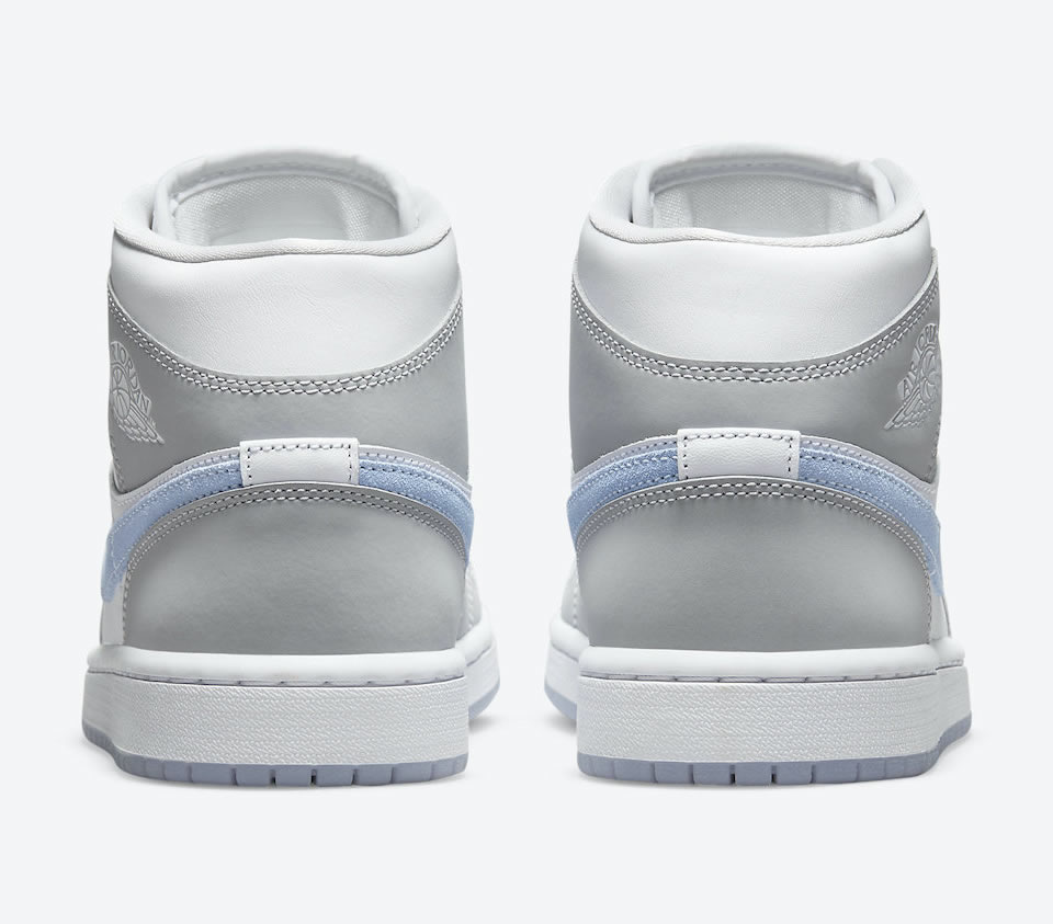 Air Jordan 1 Mid Wmns Wolf Grey Bq6472 105 4 - www.kickbulk.co