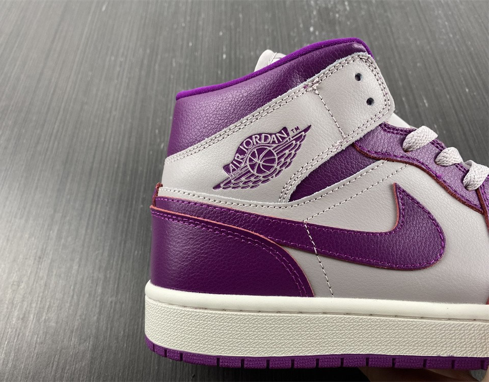 Air Jordan 1 Mid Magenta Wmns Bq6472 501 17 - www.kickbulk.co