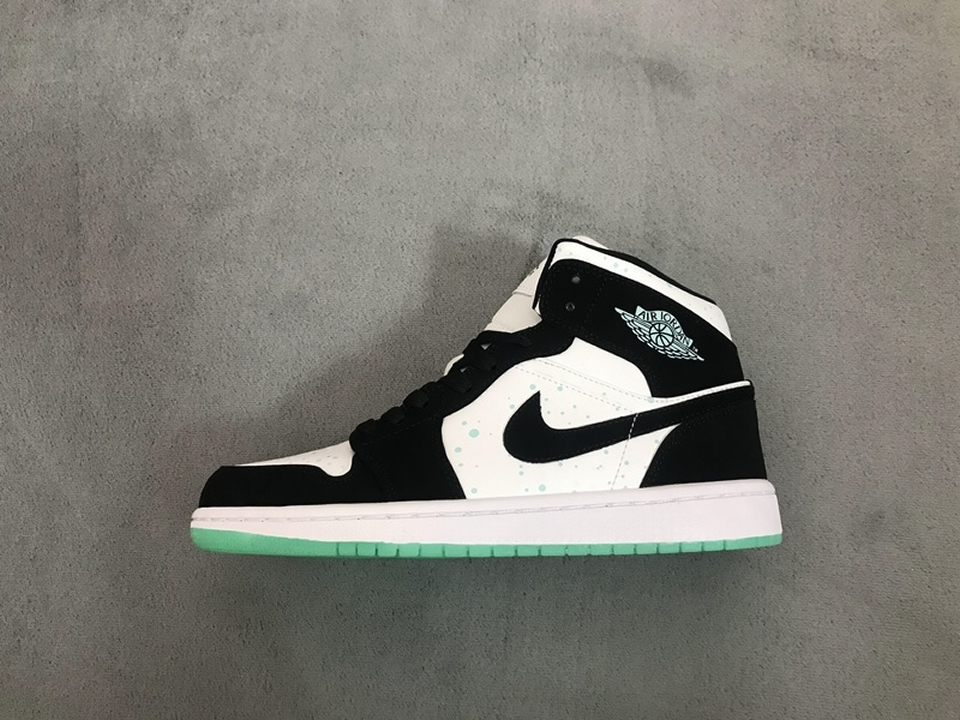 Air Jordan 1 Mid Se Gs Glow In The Dark Panda Bq6931 103 20 - www.kickbulk.co