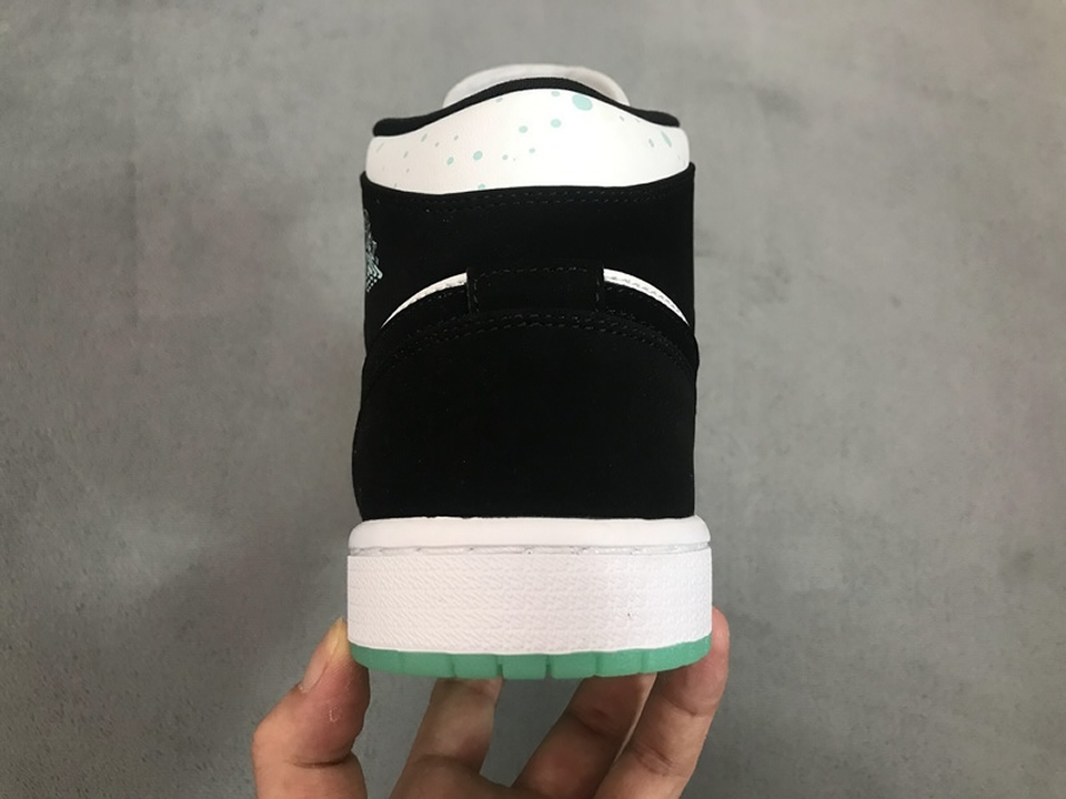 Air Jordan 1 Mid Se Gs Glow In The Dark Panda Bq6931 103 22 - www.kickbulk.co