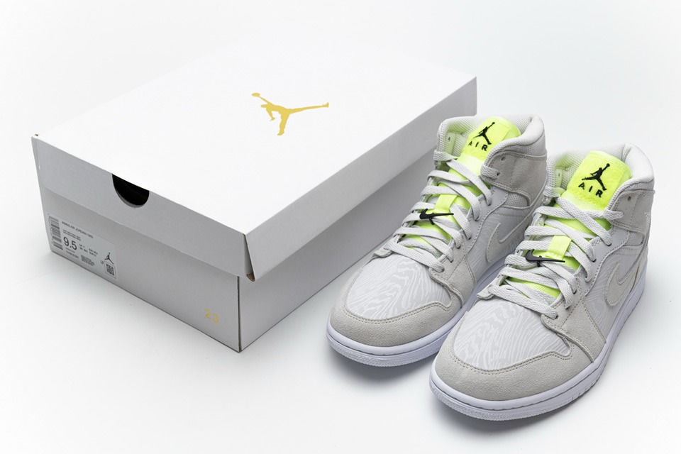 Nike Air Jordan 1 Grey Ghost Green Cv3018  001 4 - www.kickbulk.co