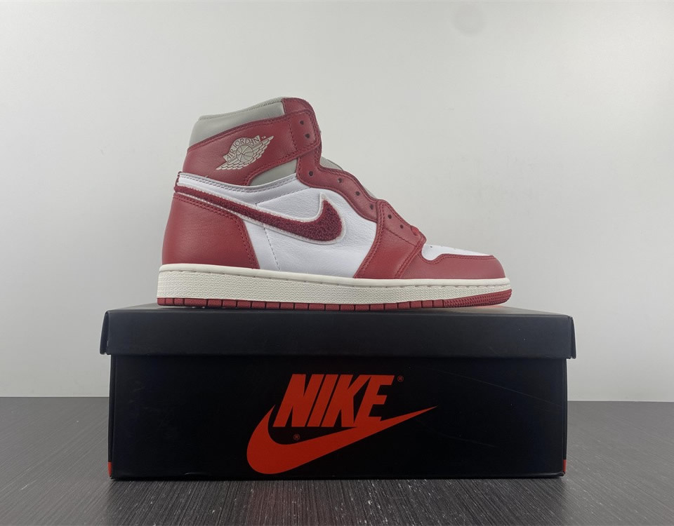 Air Jordan 1 High Og Newstalgia Chenille Dj4891 061 11 - www.kickbulk.co