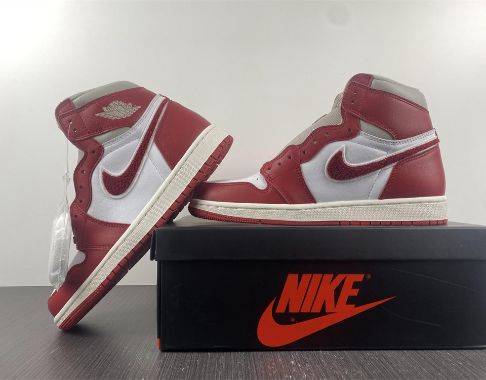 Air Jordan 1 High Og Newstalgia Chenille Dj4891 061 8 - www.kickbulk.co