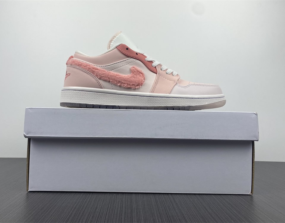 Air Jordan 1 Low Se Mighty Swooshers Wmns Dm5443 666 22 - www.kickbulk.co