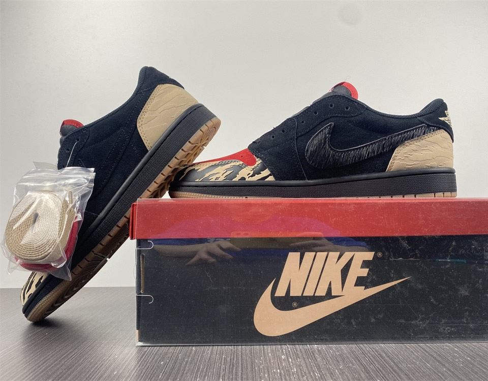 0 Solefly Air Jordan 1 Low Dn3400 001 1 - www.kickbulk.co