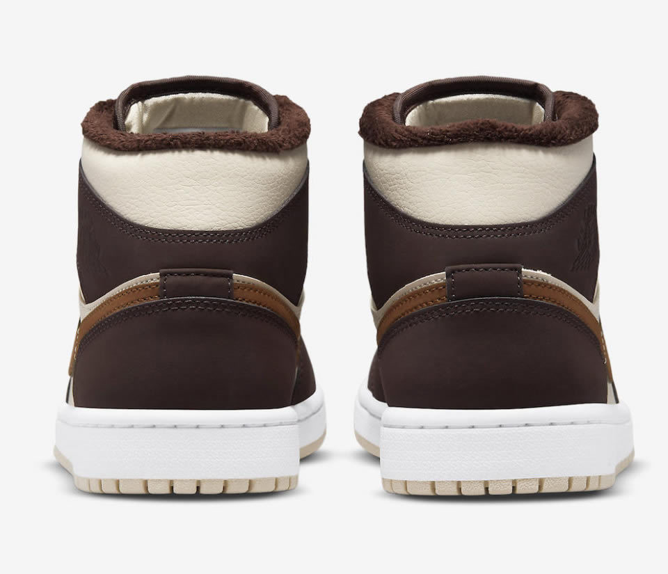 Air Jordan 1 Mid Brown Fleece Do6699 200 4 - www.kickbulk.co