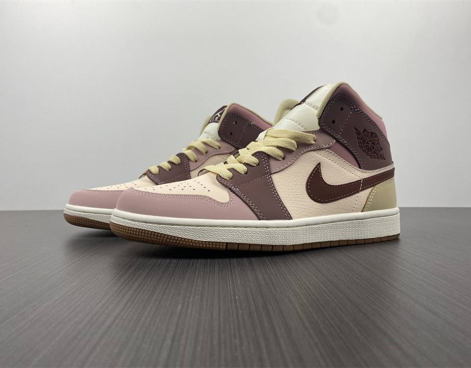 Air Jordan 1 Mid Dressed For Fall Do7440 821 19 - www.kickbulk.co