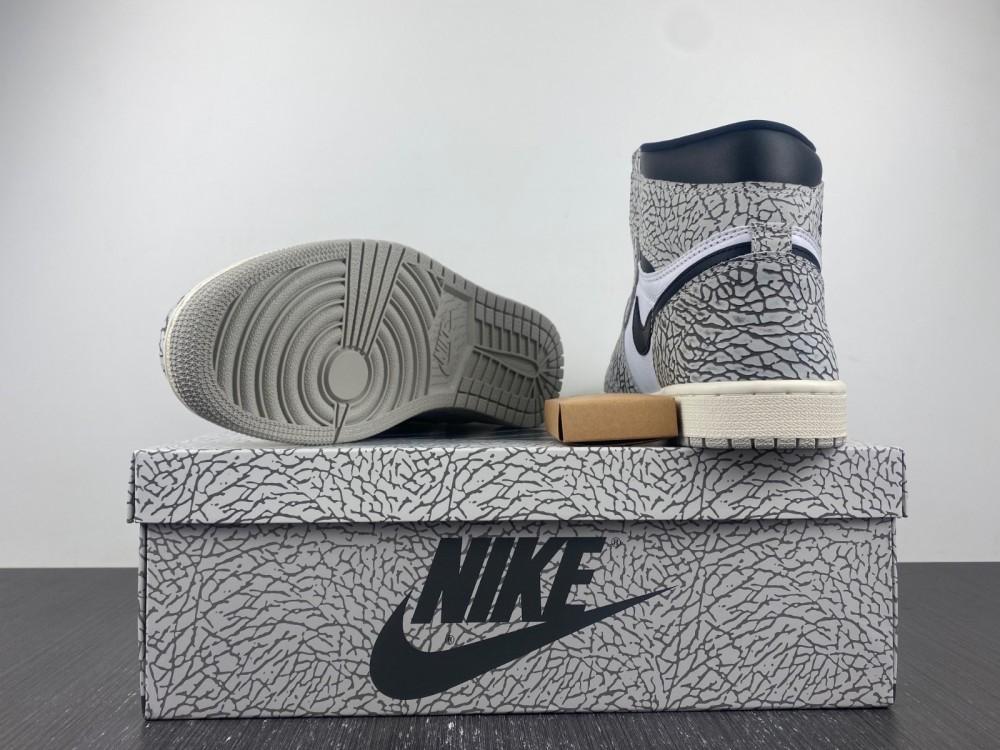 Air Jordan 1 Retro High Og White Cement Dz5485 052 12 - www.kickbulk.co