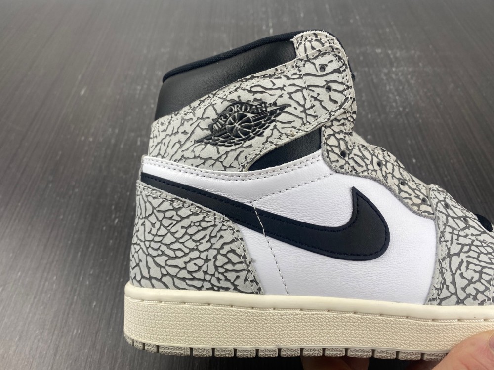 Air Jordan 1 Retro High Og White Cement Dz5485 052 14 - www.kickbulk.co