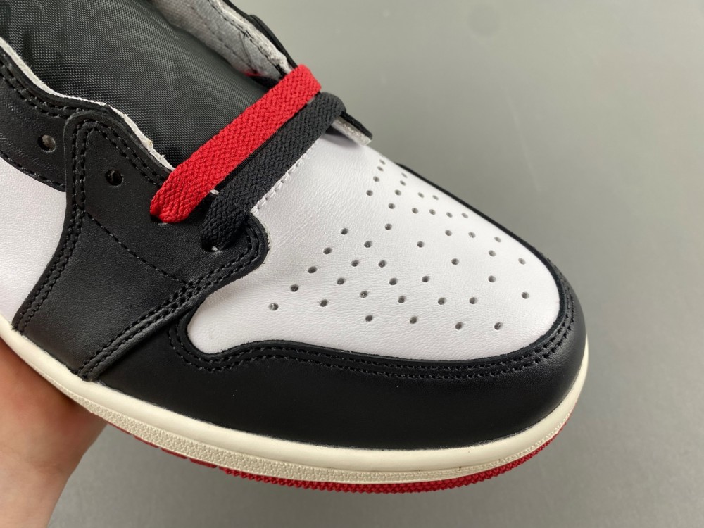 Air Jordan 1 Retro High Og Black Toe Reimagined Dz5485 106 18 - www.kickbulk.co