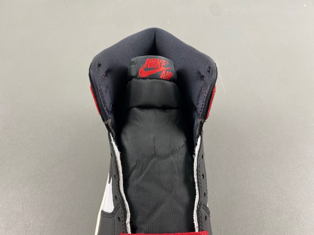 Air Jordan 1 Retro High Og Black Toe Reimagined Dz5485 106 19 - www.kickbulk.co