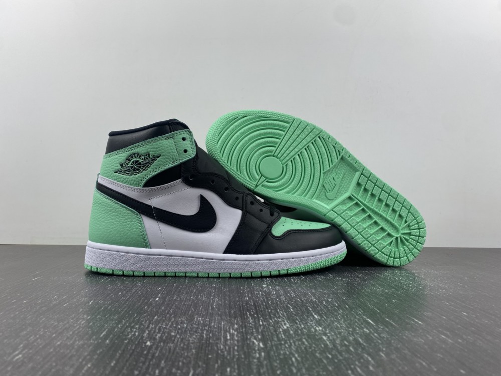 Air Jordan 1 Retro High Og Green Glow Dz5485 130 4 - www.kickbulk.co