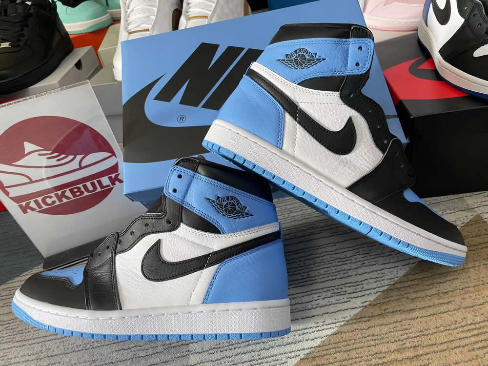 0 Air Jordan 1 Retro High Og Unc Toe Dz5485 400 1 - www.kickbulk.co