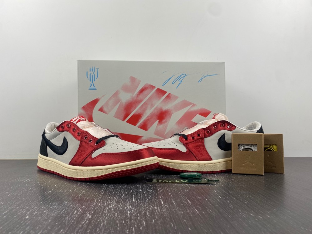 Trophy Room Air Jordan 1 Retro Low Og Sp Rookie Card Away Fn0432 100 14 - www.kickbulk.co