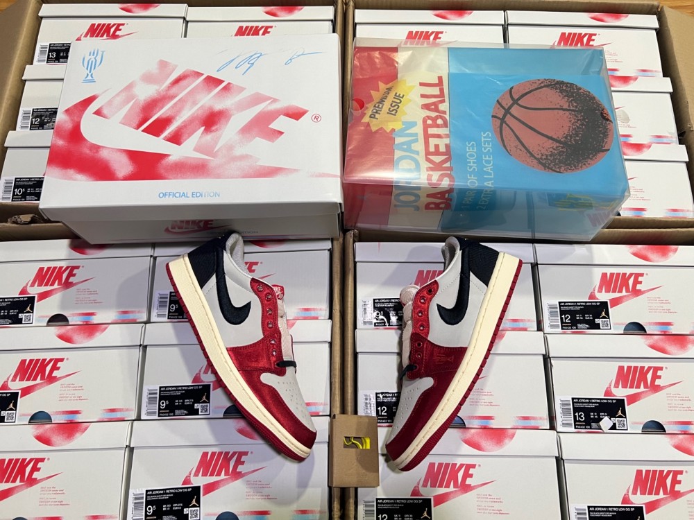 Trophy Room Air Launching Jordan 1 Retro Low Og Sp Rookie Card Away Fn0432 100 7 - www.kickbulk.co