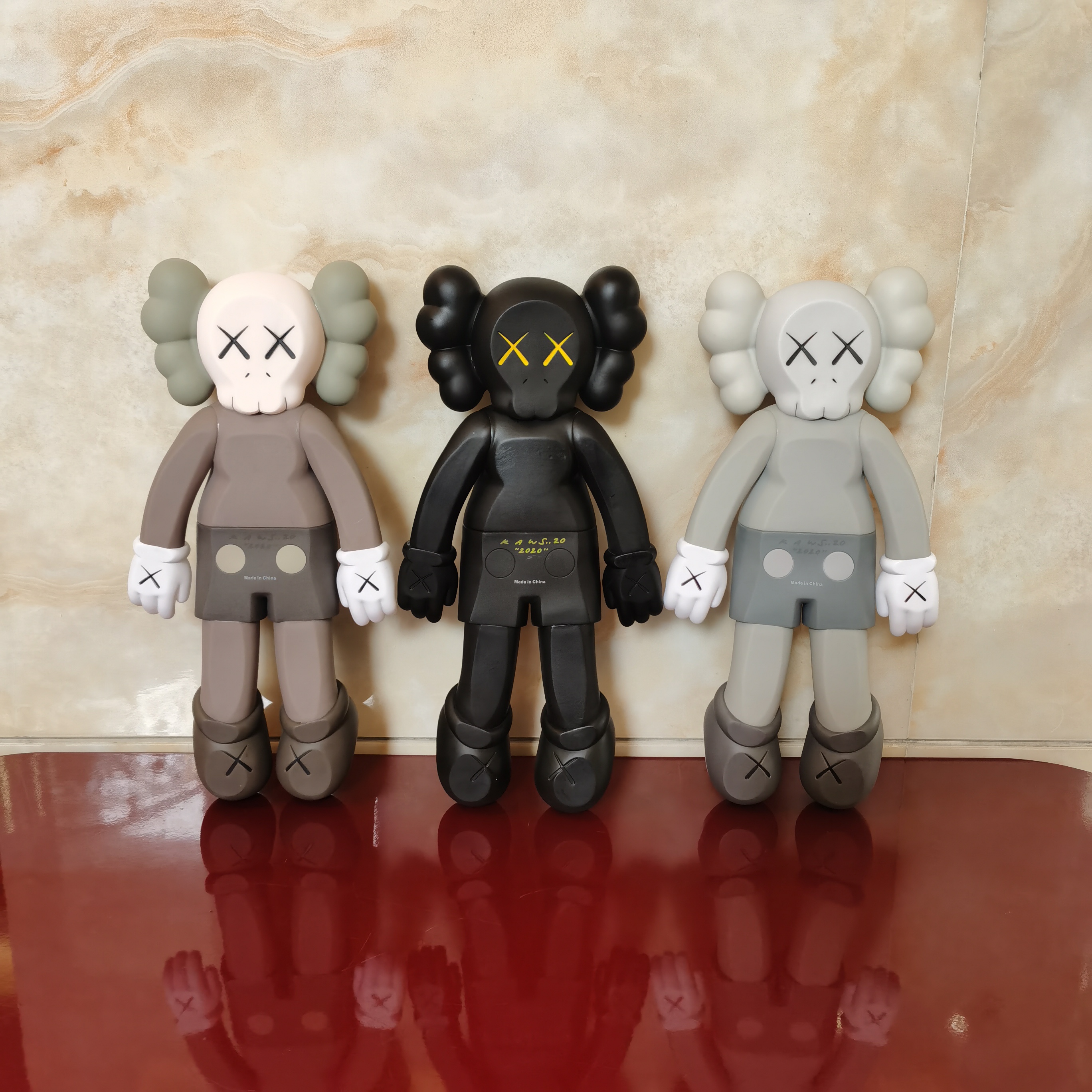 Kaws Dolls Companion 2020 Figure 44x22x8cm 2 - www.kickbulk.co