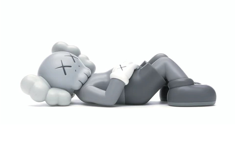 Kaws Dolls Holiday Japan Vinyl Figure 2 - www.kickbulk.co