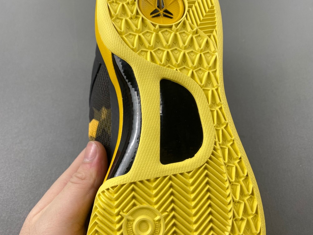 Nike Kobe 8 Xdr Black Yellow 555286 077 17 - www.kickbulk.co