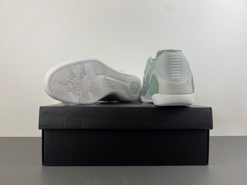 Nike Kobe 9 Low Em Protro Light Silver Ih1401 003 13 - www.kickbulk.co Nike Kobe 9 Low Em Protro Light Silver Ih1401 003 13 - www.kickbulk.co