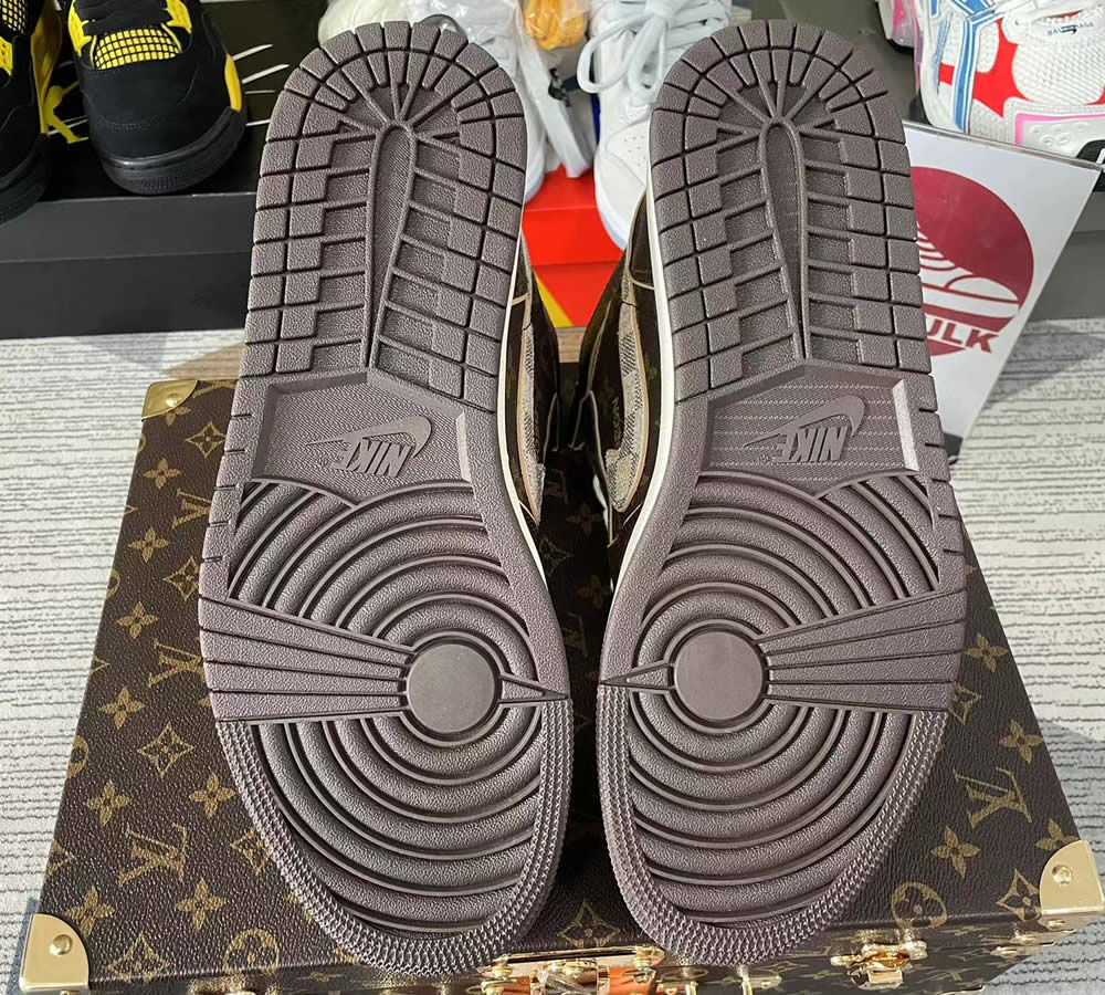 Louis Vuitton Air Force 1 High Special Box 8a8pyl 102 12 - www.kickbulk.co