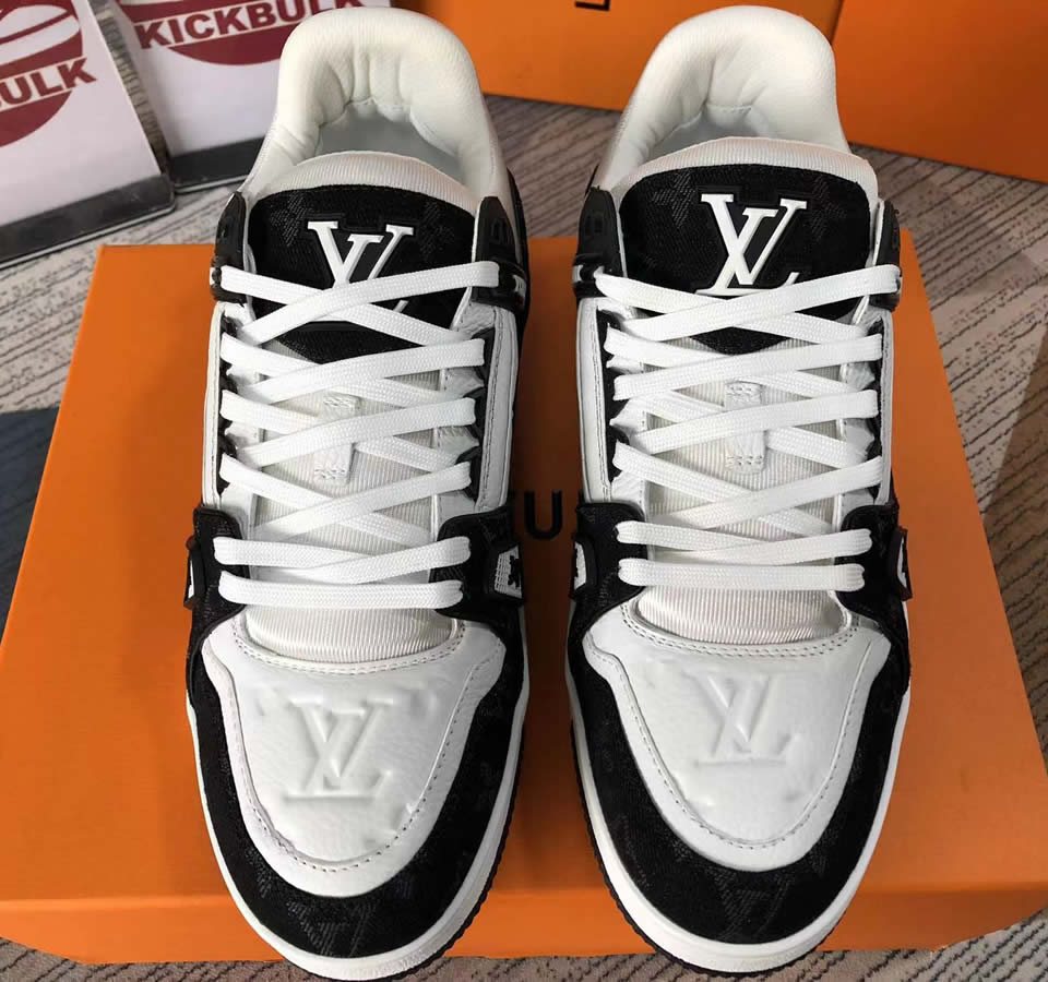 Louis Vuitton Lv Trainer Black White Ae5u3bmi61n 3 - www.kickbulk.co