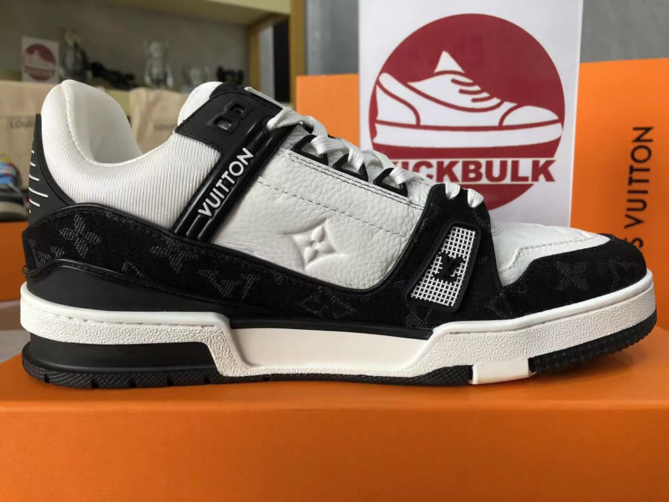 Louis Vuitton Lv Trainer Black White Ae5u3bmi61n 9 - www.kickbulk.co