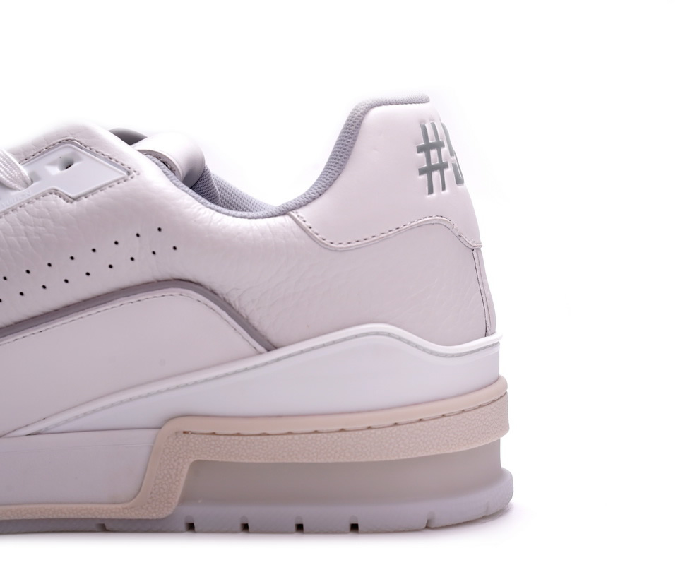 Louis Vuitton Trainer White Litchi Pattern Fd02219 2 11 - www.kickbulk.co