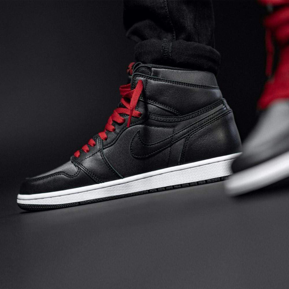 Nike Air Jordan 1 Retro High Og Black Gym Red 555088 060 7 - www.kickbulk.co