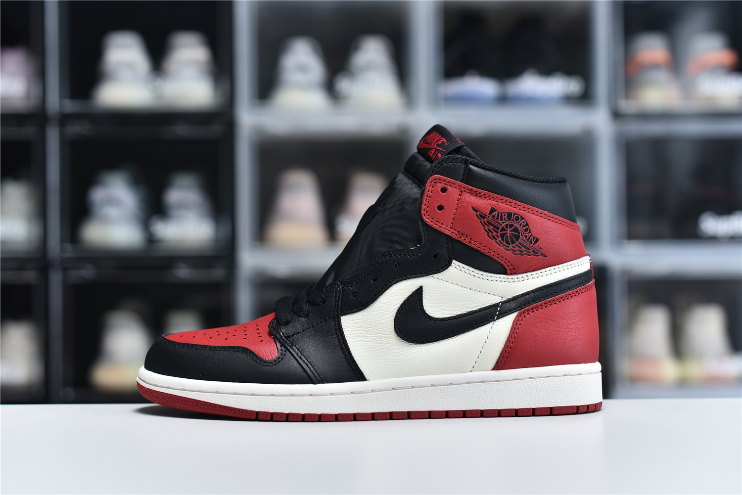 Nike Air Jordan 1 Retro High Og Red Black White Men Sneakers 555088 610 Kickbulk 1 - www.kickbulk.co